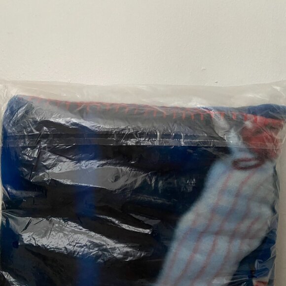 NEW Chase Utley Philadelphia Phillies 2007 Mother's Day Stadium Giveaway Blanket - Picture 3 of 3